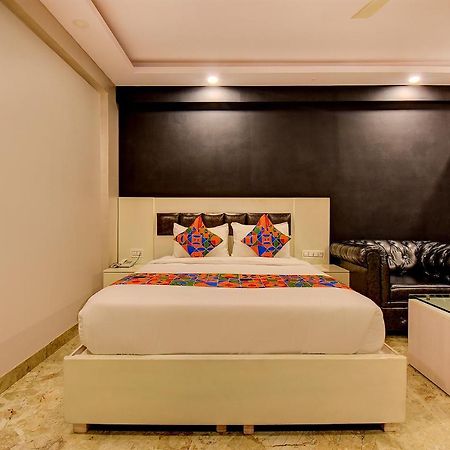 Fabhotel Srk Platinum Inn - Nr Forum Mall Bangalore Esterno foto