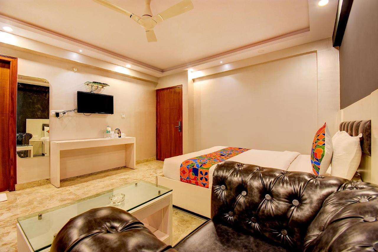 Fabhotel Srk Platinum Inn - Nr Forum Mall Bangalore Esterno foto