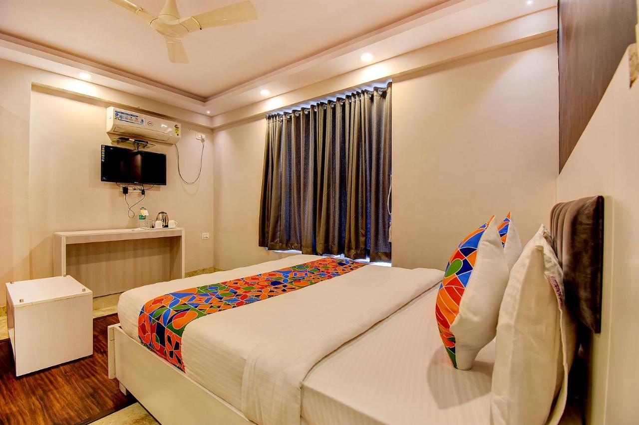 Fabhotel Srk Platinum Inn - Nr Forum Mall Bangalore Esterno foto